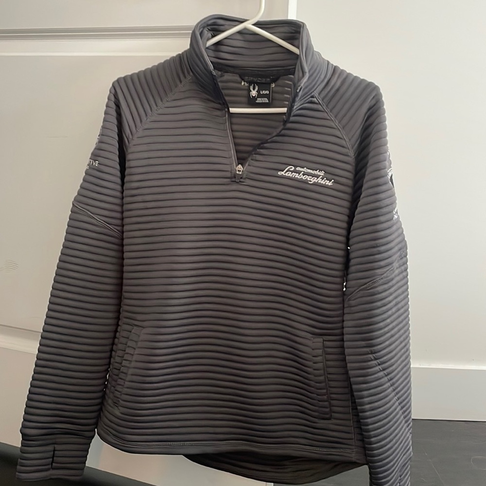 Women’s Large Spyder pullover. Lamborghini Philadelphia logo embroidered